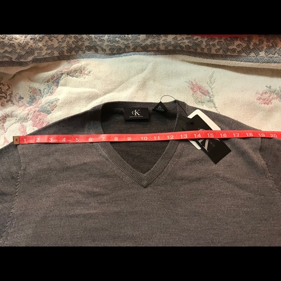 Calvin Klein Extra Fine Merino Wool V-Neck Sweater - Picture 7 of 8